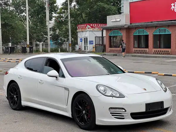 Porsche Panamera 2013