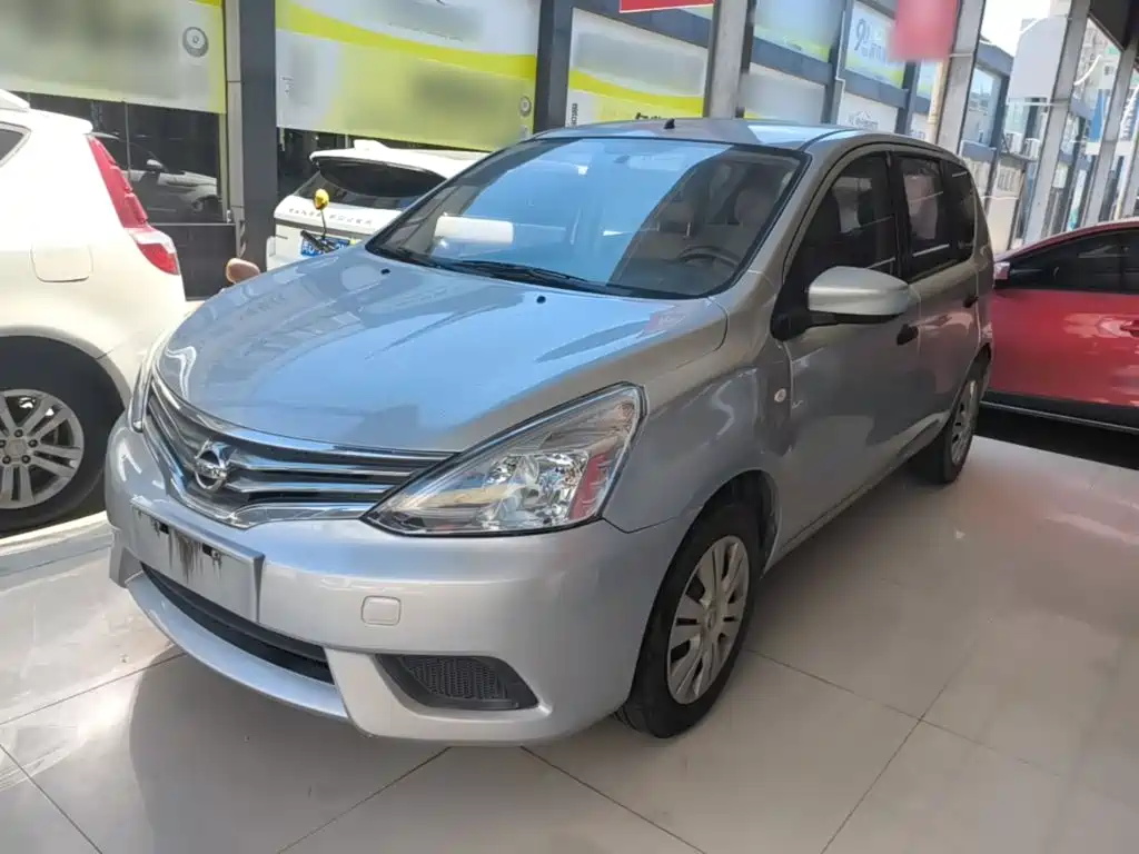 Nissan Livina 2018