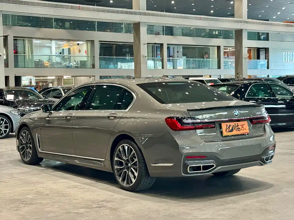 BMW 7 Series 2020 — фото 15