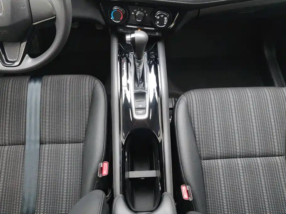 Honda Vezel 2015 — фото 16
