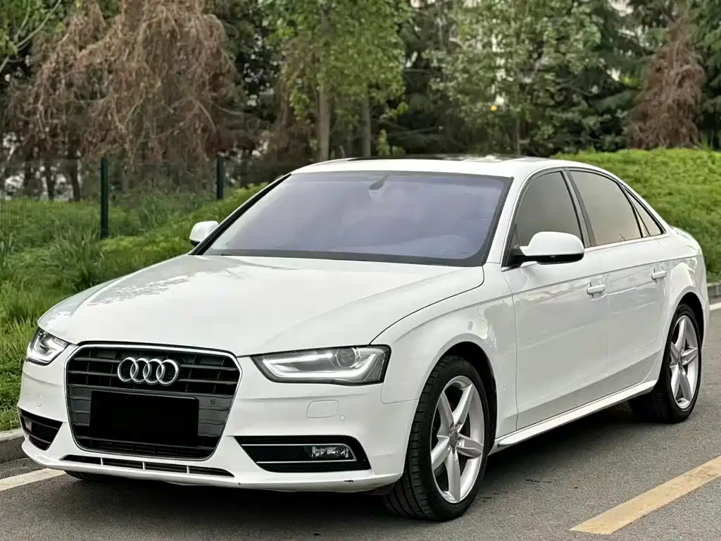 Audi A4L 2015