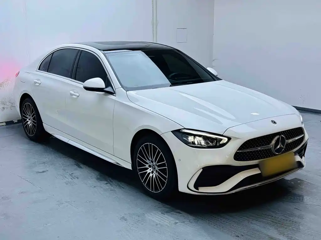 Mercedes-Benz C-Class 2024