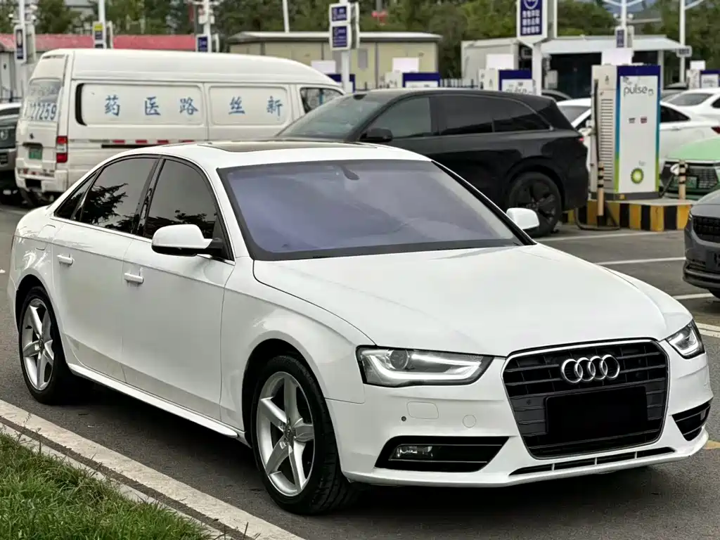 Audi A4L 2015 — фото 3