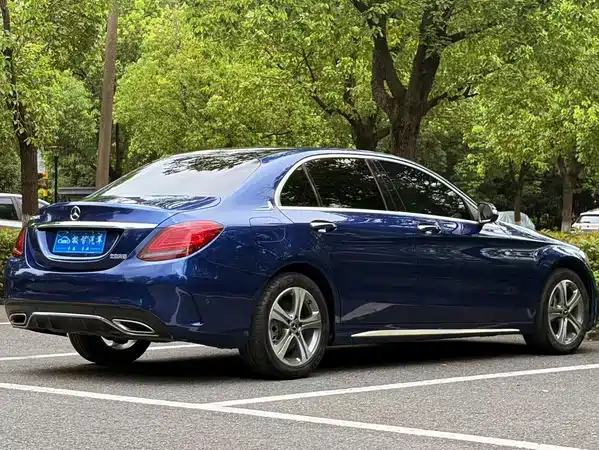 Mercedes-Benz C-Class 2020