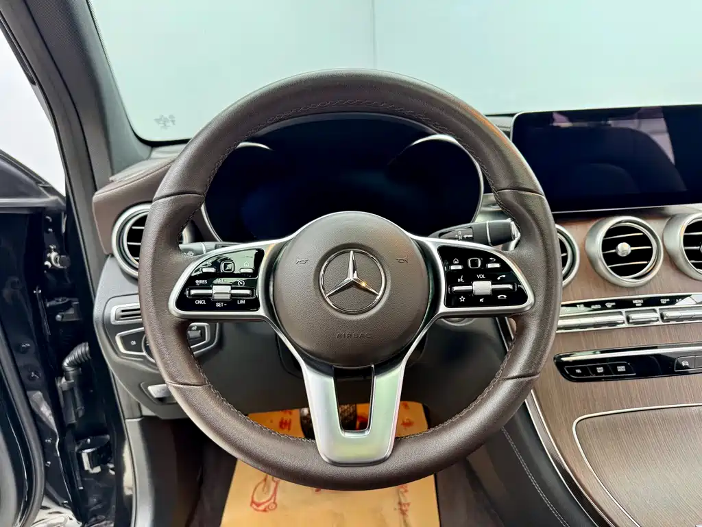 Mercedes-Benz GLC 2022 — фото 18
