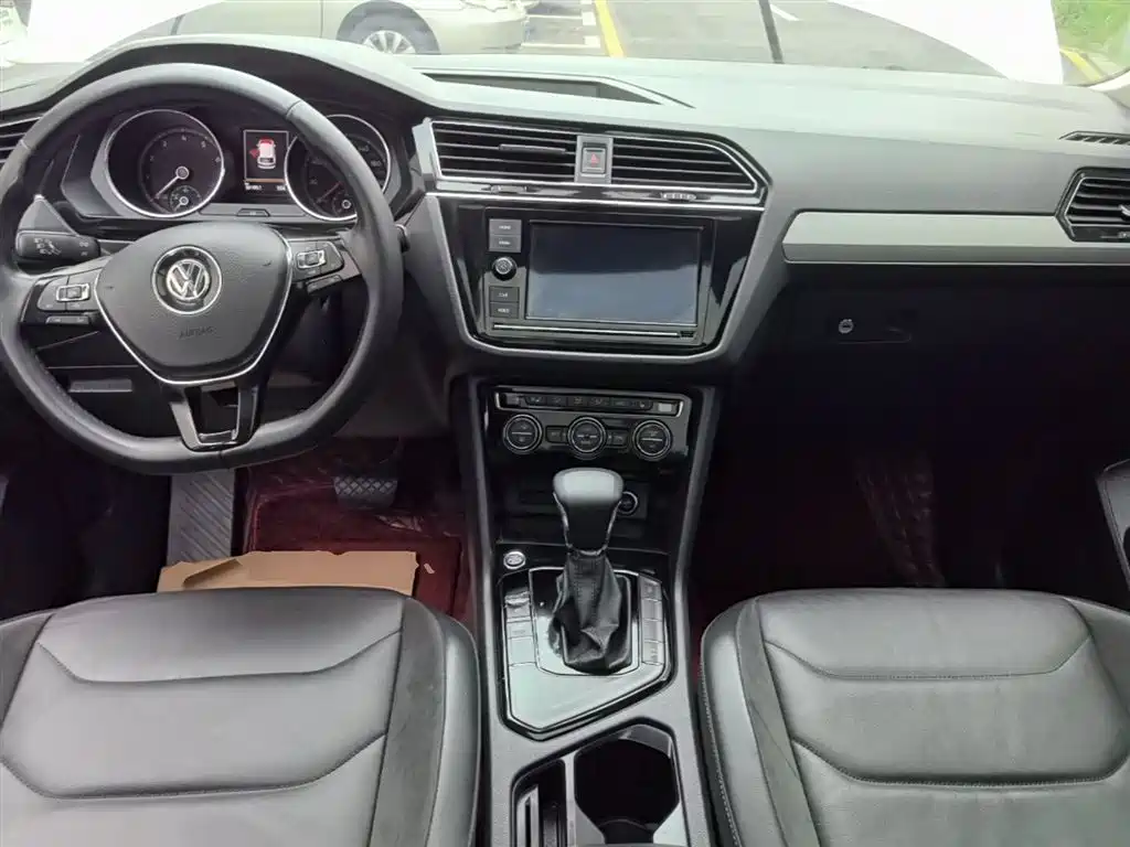 Volkswagen Tiguan L 2019 — фото 10