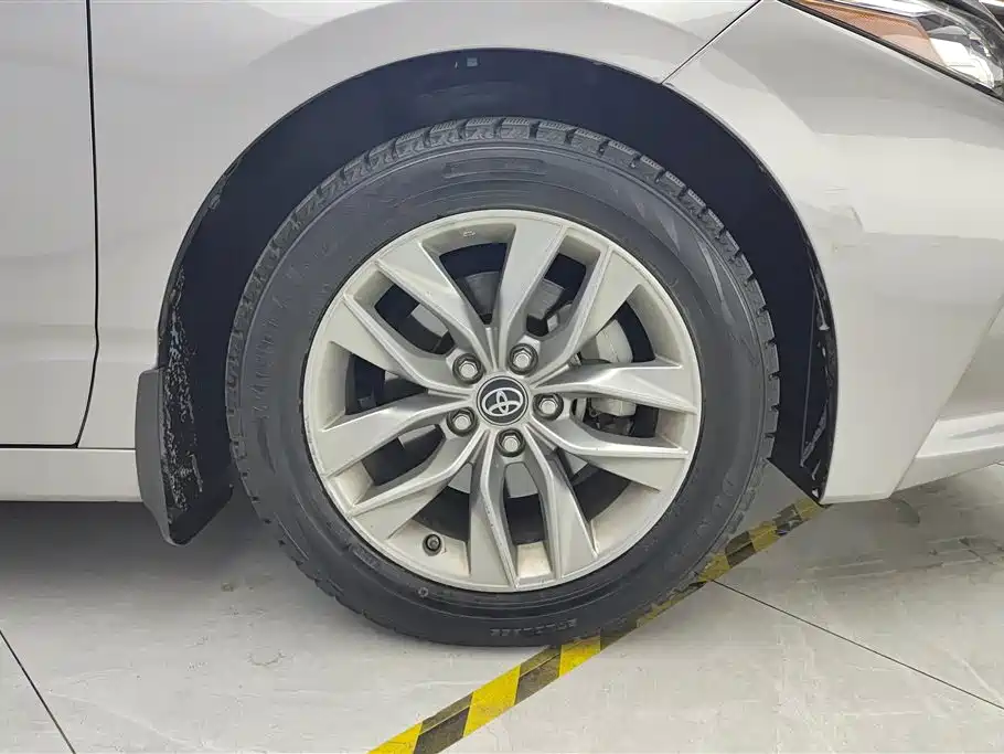 Toyota Avalon 2022 — фото 6