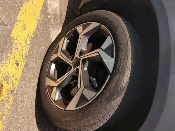 Geely Boyue L 2023
