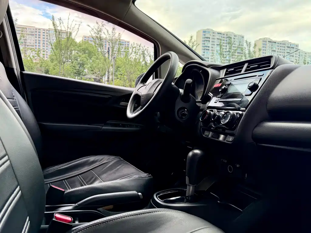 Honda Fit 2016 — фото 11