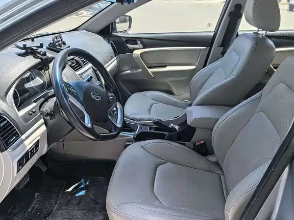 Geely Emgrand 2015