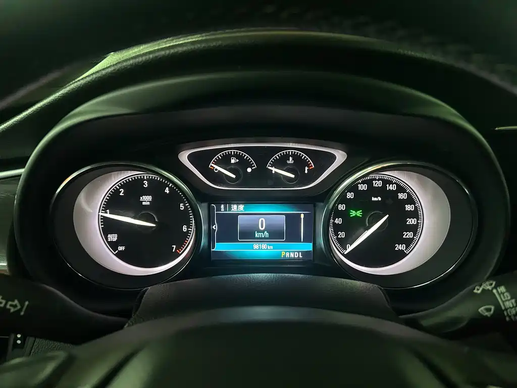 Buick Envision Plus 2019 — фото 11