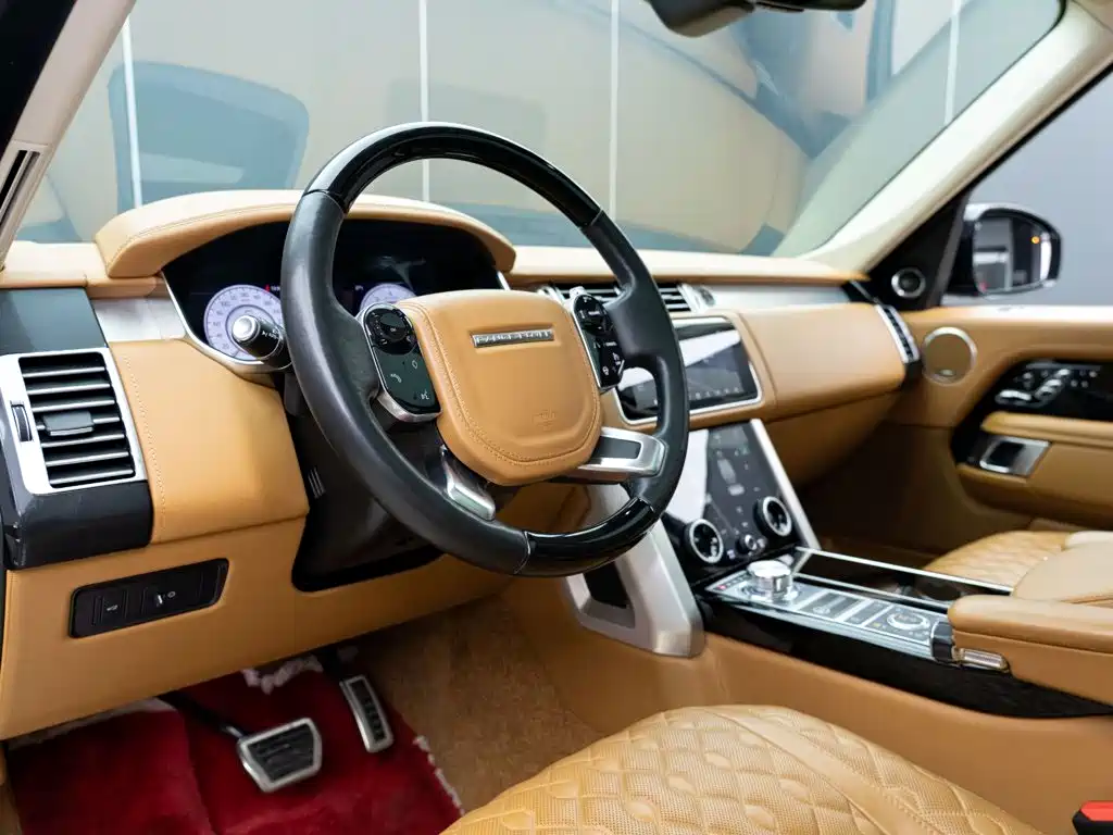 Land Rover Range Rover 2021 — фото 10