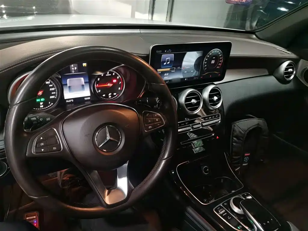 Mercedes-Benz GLC 2018 — фото 8
