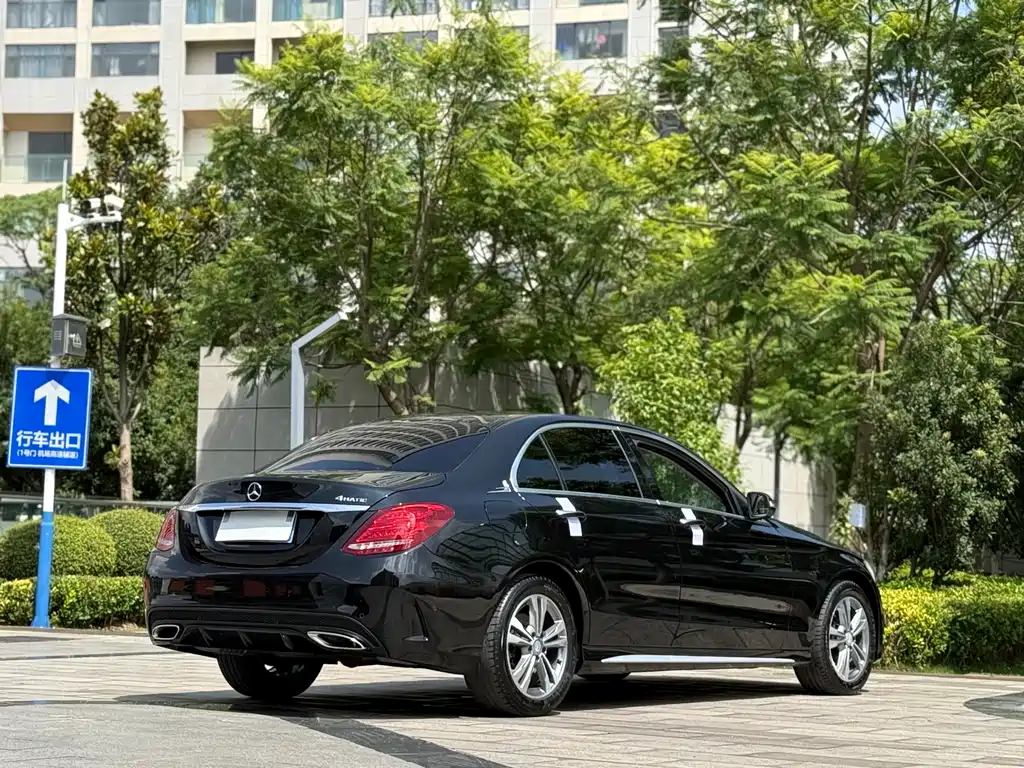 Mercedes-Benz C-Class 2017