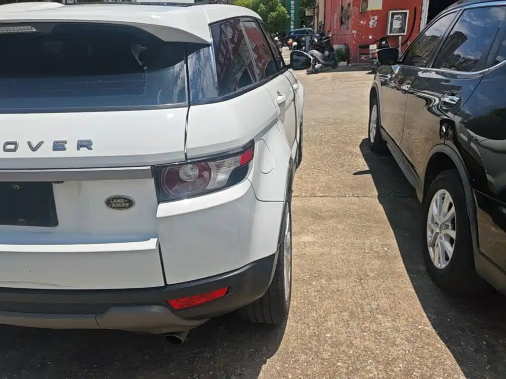 Land Rover Evoque 2015 — фото 8