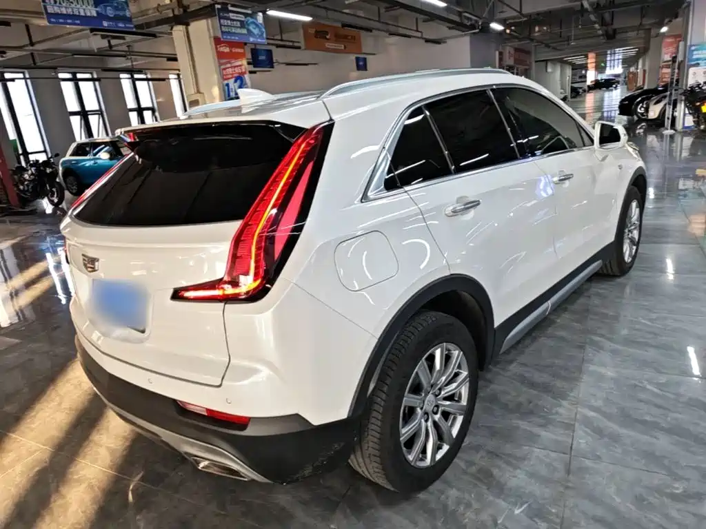 Cadillac XT4 2020 — фото 7