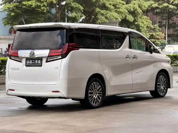 Toyota Alphard 2017