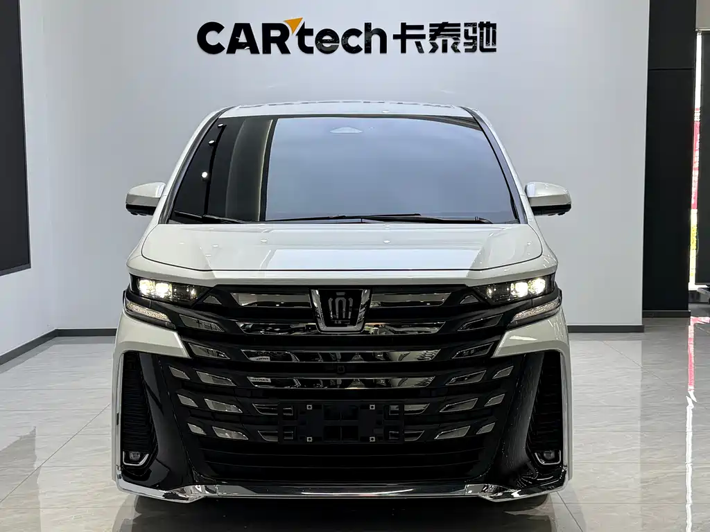 Toyota Vellfire 2023