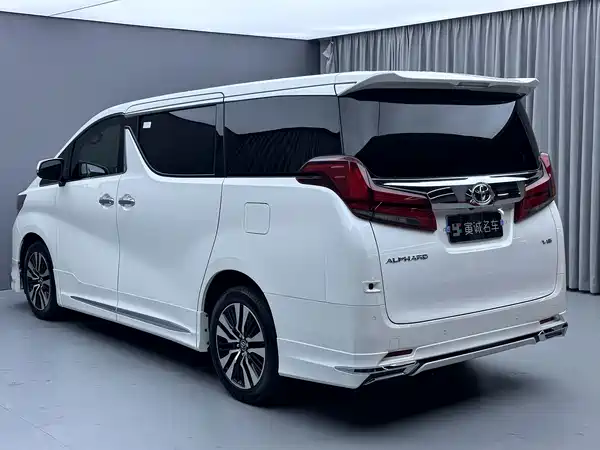 Toyota Alphard 2018
