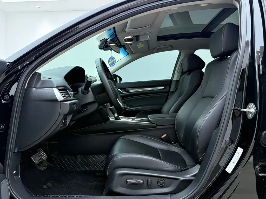 Honda Accord 2022 — фото 4
