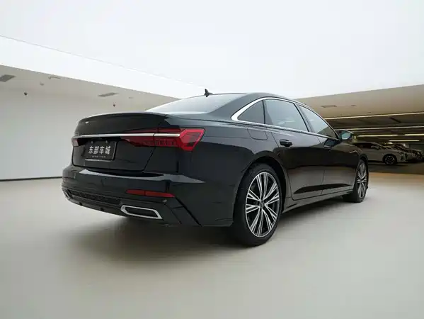 Audi A6L 2022