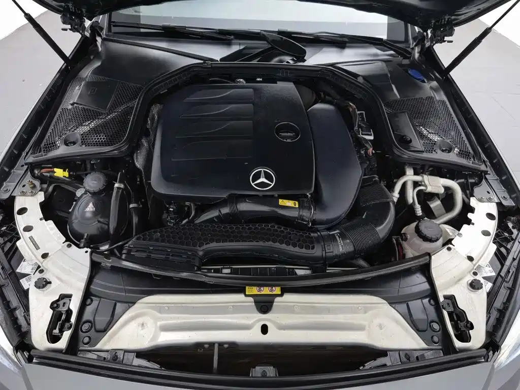 Mercedes-Benz C-Class 2020