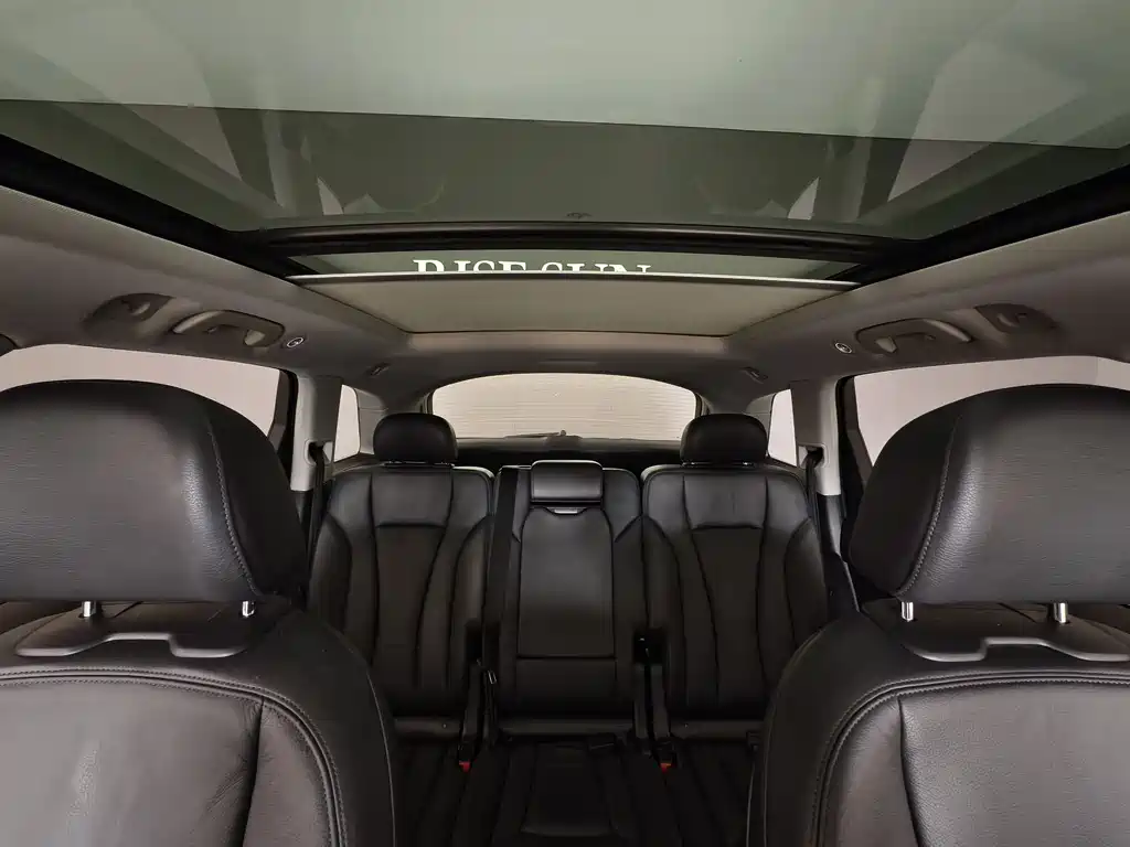 Audi Q7 2016 — фото 11