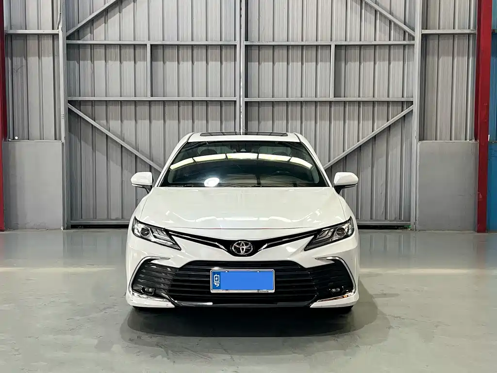 Toyota Camry 2021