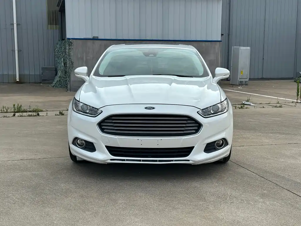 Ford Mondeo 2015 — фото 2