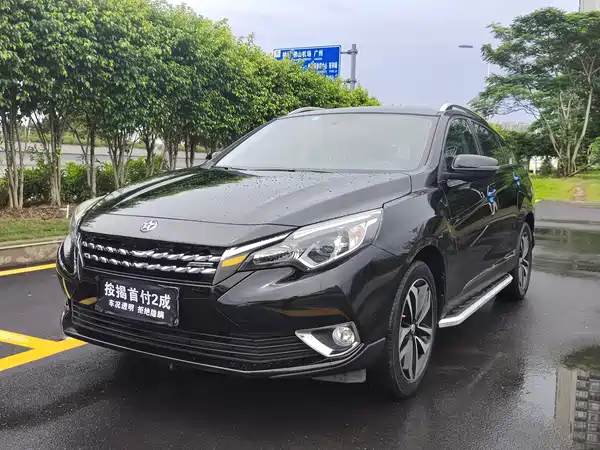 Venucia T90 2019