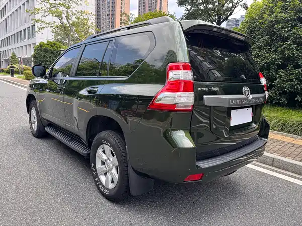 Toyota Prado 2015