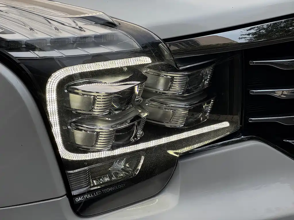 GAC Motor Trumpchi GS8 2019 — фото 17