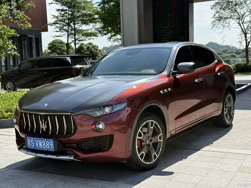 Maserati Levante 2017 — фото 1