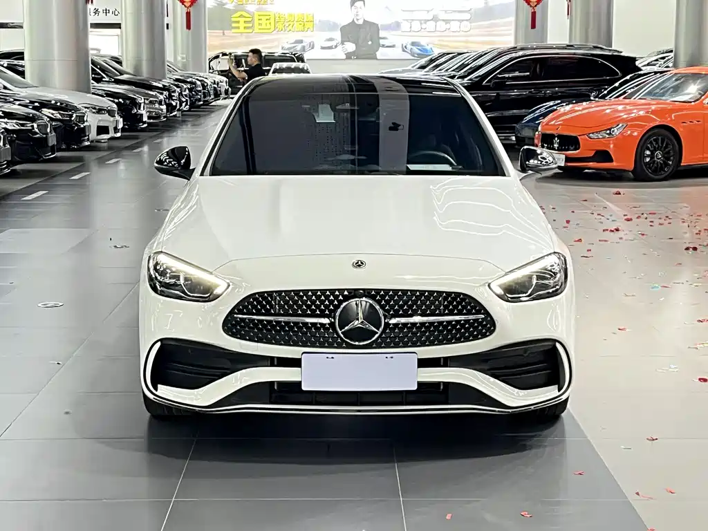 Mercedes-Benz C-Class 2024
