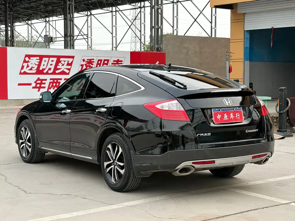 Honda Crosstour 2016 — фото 19