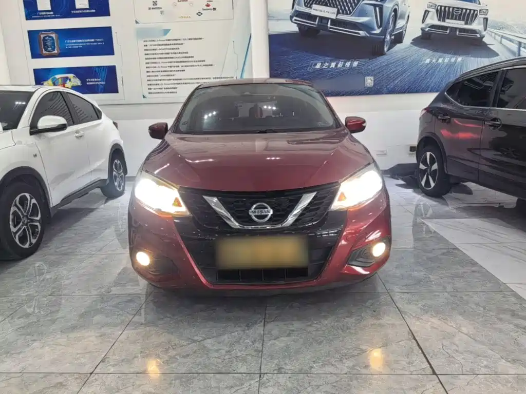 Nissan Tiida 2018 — фото 3