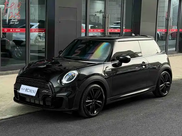 MINI MINI 2022