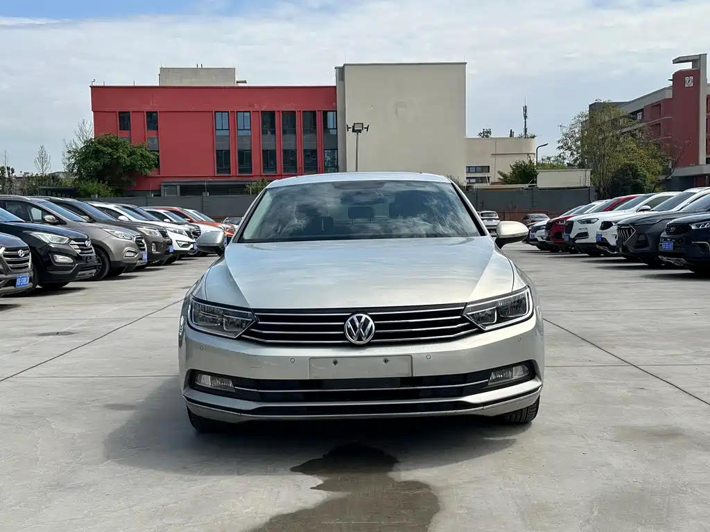 Volkswagen Magotan 2018 — фото 2