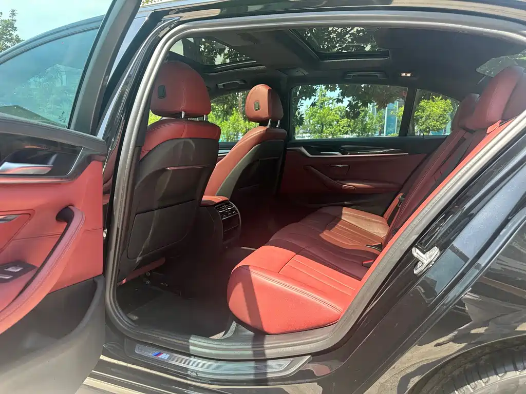BMW 5 Series 2019