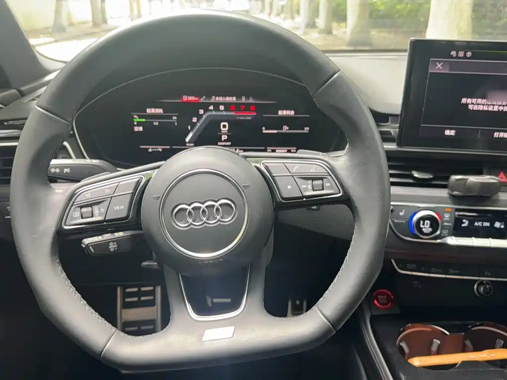 Audi A4L 2023 — фото 22