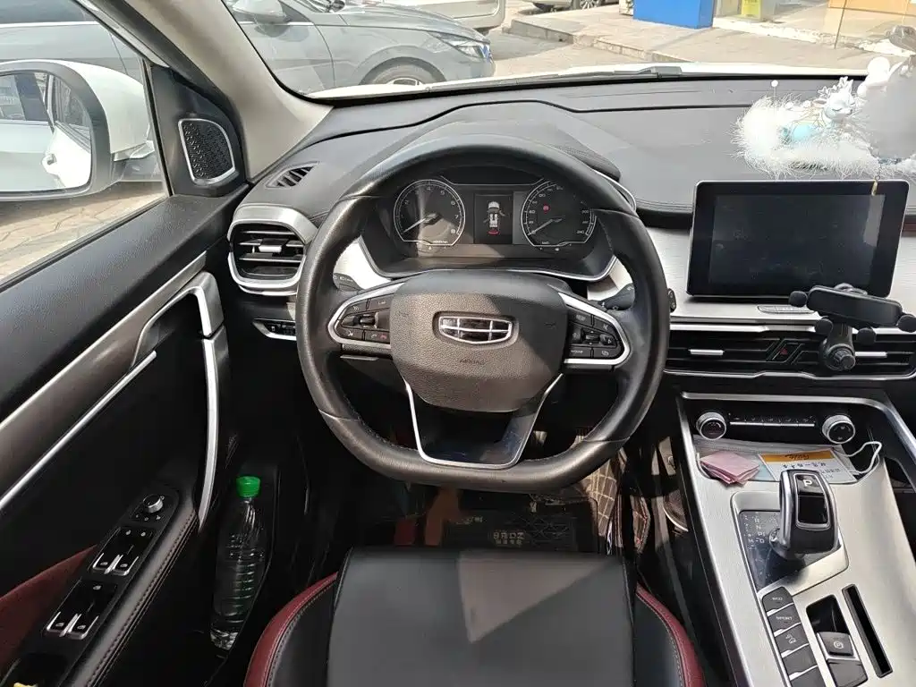 Geely Binyue 2021