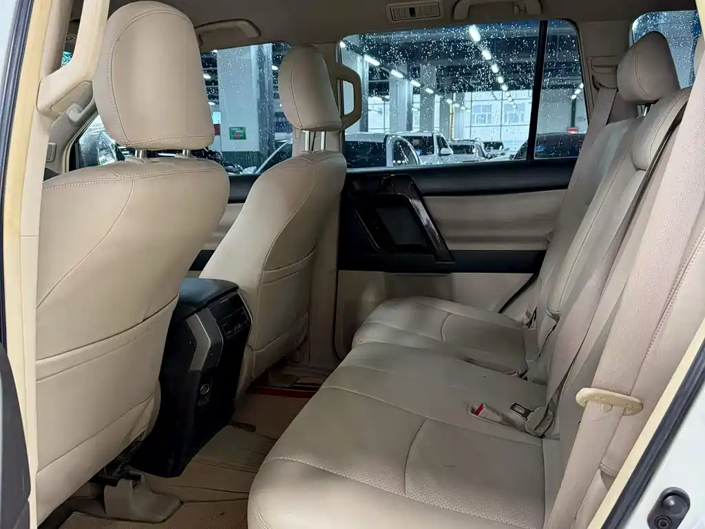 Toyota Prado 2011