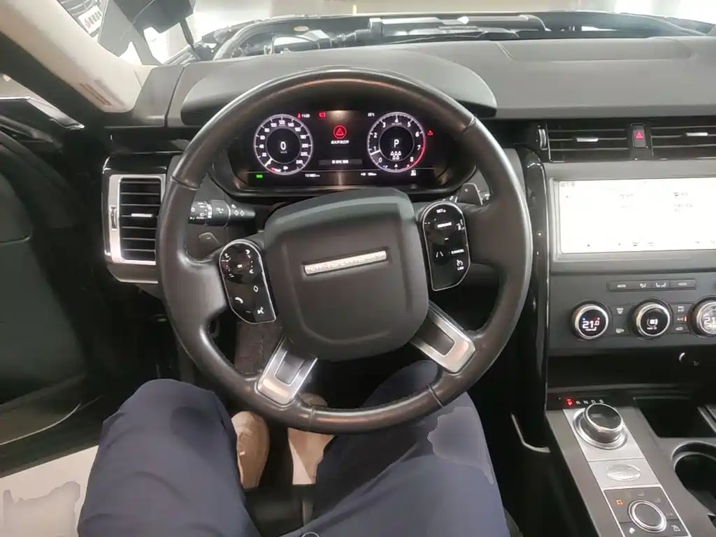Land Rover Discovery 2020 — фото 11