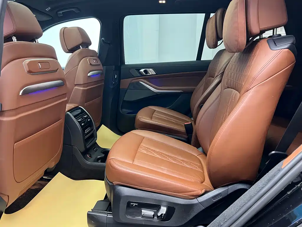 BMW X7 2023 — фото 9