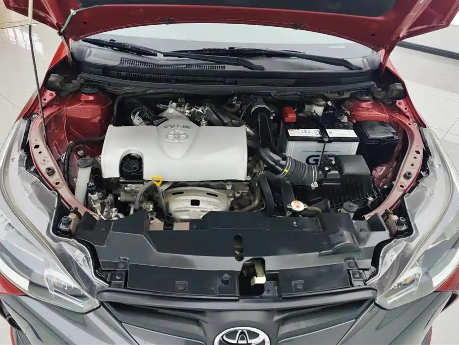 Toyota Yaris L 2020 — фото 10