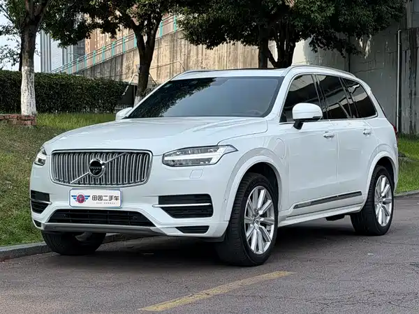 Volvo XC90 Plug-In Hybrid 2018