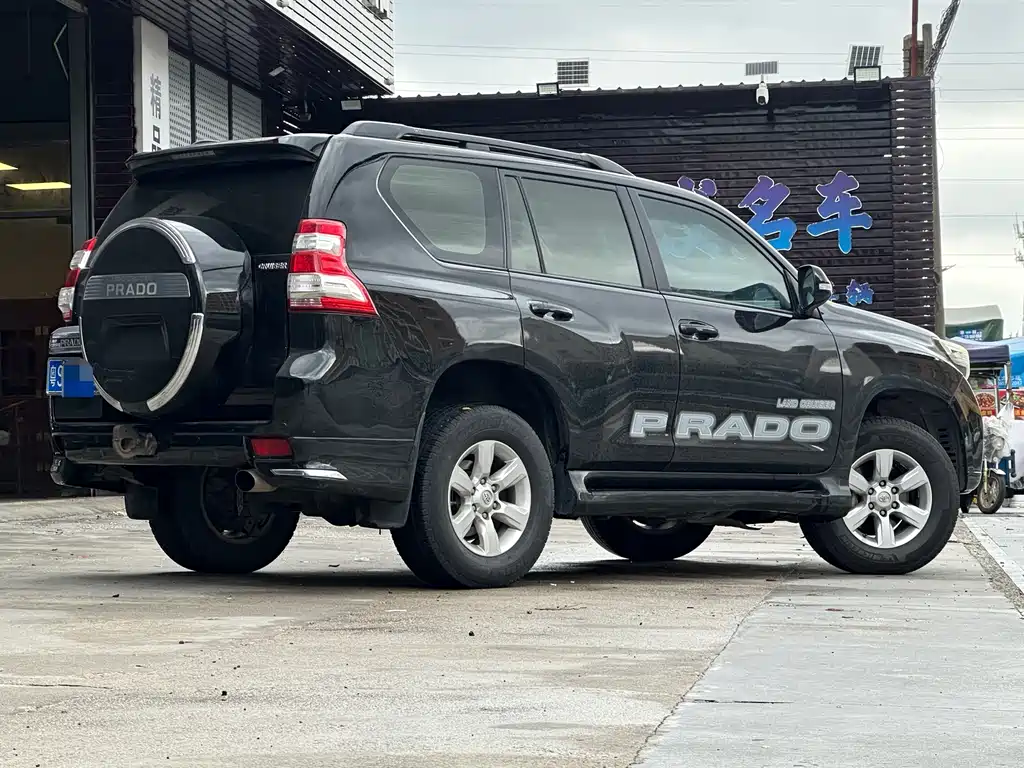 Toyota Prado 2016 — фото 3