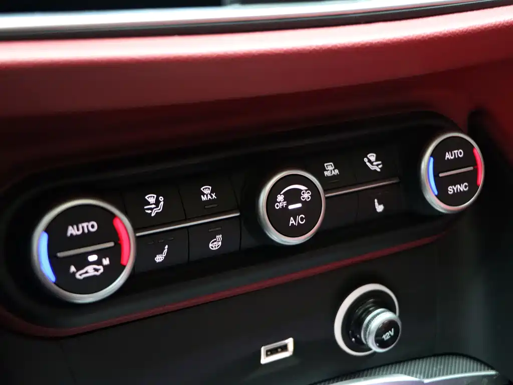 Alfa Romeo Stelvio 2020 — фото 24