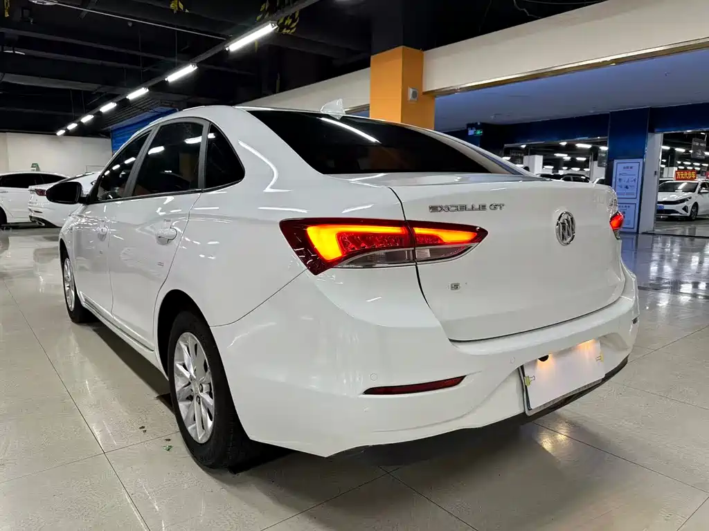 Buick Excelle 2020 — фото 8