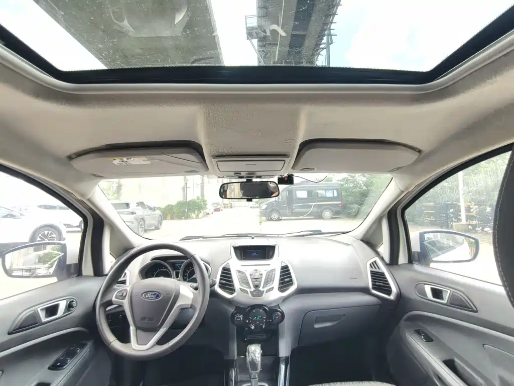 Ford Ecosport 2013 — фото 8
